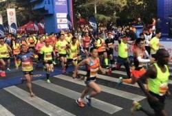 郑州马拉松爆料视频最新,精彩瞬间盘点！