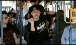 吊丝男士全集在线观看,笑料横生的都市生活喜剧盛宴